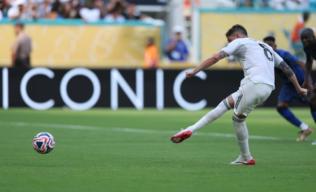 塔图姆因伤退赛，凯尔特人遭遇挑战，东部夺冠形势再悬念